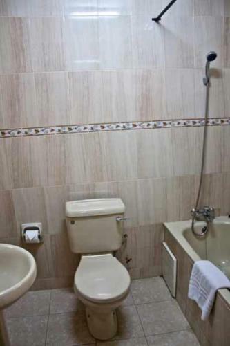Hostal Room In Apartment - Eastgate Hotel, Accra