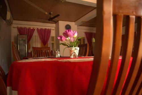 Hostal Room In Apartment - Okubi Hotel Kumasi