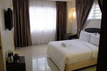 Sunbow Hotel Residency