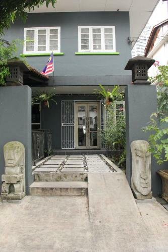Hotel V'la Heritage