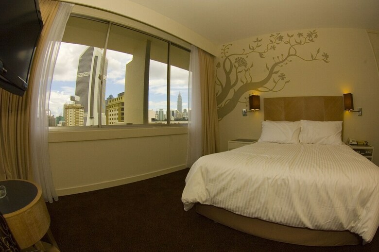 The 5 Elements Hotel