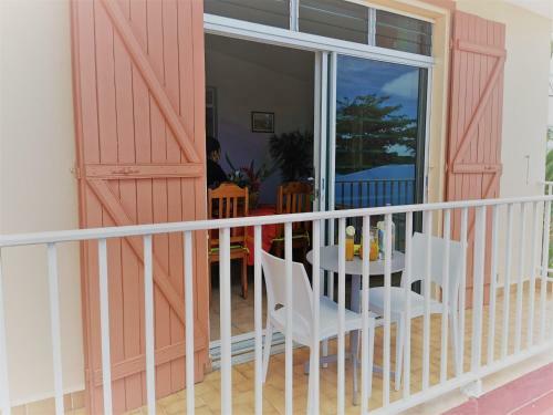 Apartamento T2 Woul� - Sainte-anne Centre - Acc�s Plage � Pied