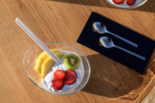 Bed & Breakfast Potnia Theron Suites