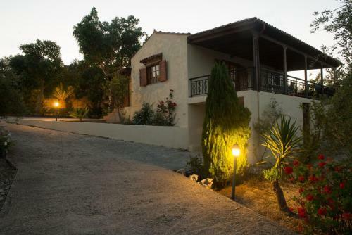 Deluxe Crete Villa Villa Lefkothea 2 Bedroom Swimming Pool Rethymnon