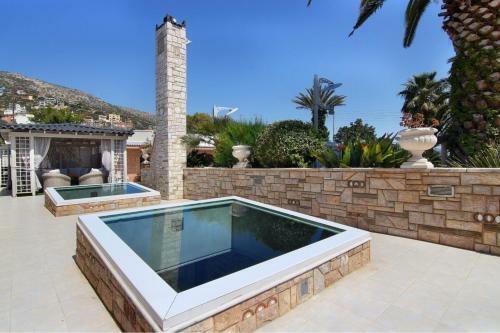 Black Diamond Luxury Villa Anavyssos In Athens