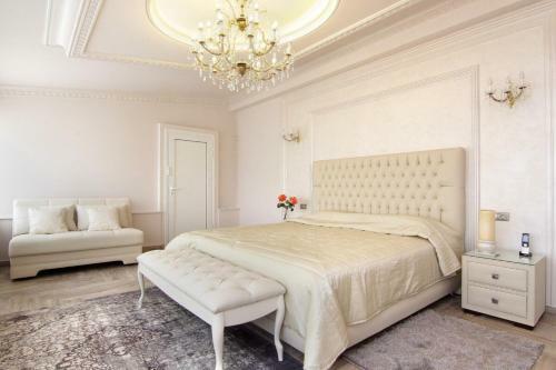 Black Diamond Luxury Villa Anavyssos In Athens