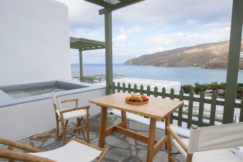 Apartamento Theasis Suites