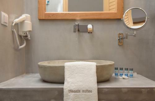 Apartamento Theasis Suites