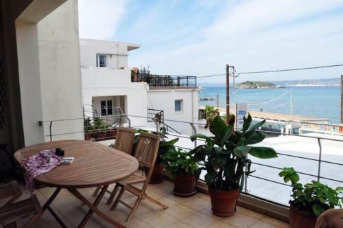 Beach Front Apartment Almirida