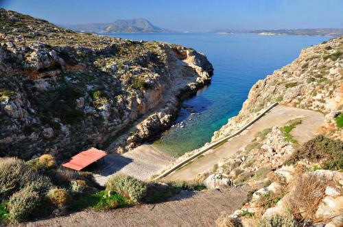Beach Front Apartment Almirida
