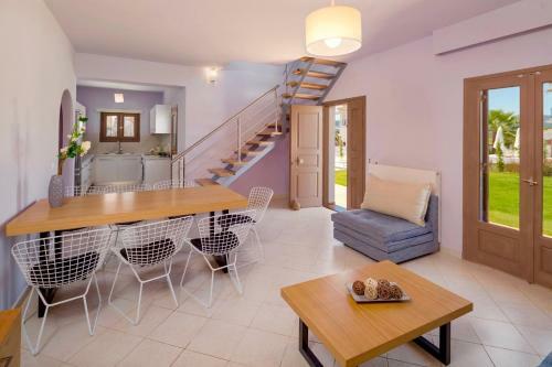 Villa Melograno Homes