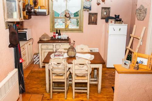 Utopia Mountain Chalet 5 Min From Arachova!