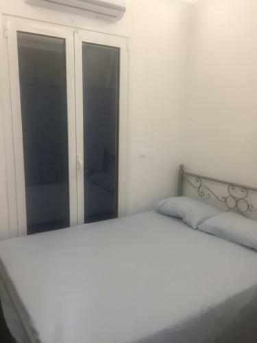 Gorgeous Apartments In Ano Mera !
