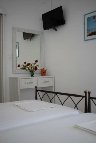 Hostal Kouki Maria Rooms