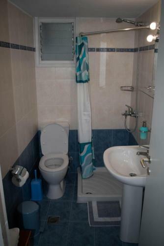 Hostal Kouki Maria Rooms