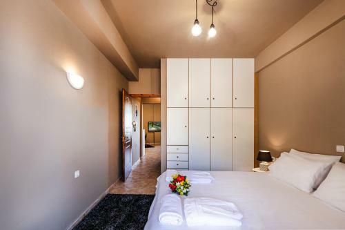 White Apartments By White Hills