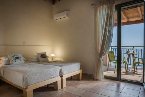 Anninata Villa Sleeps 8 With Pool Air Con And Wifi