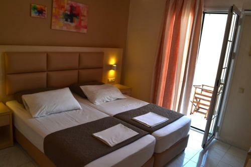 Roula Kotsonis Superior Apartment