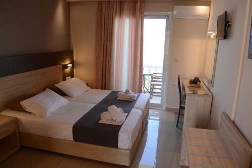 Roula Kotsonis Superior Apartment