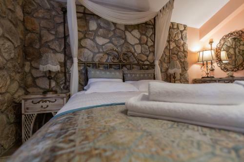 Hostal Maria's Boutique Rooms
