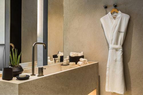 Canale Hotel & Suites
