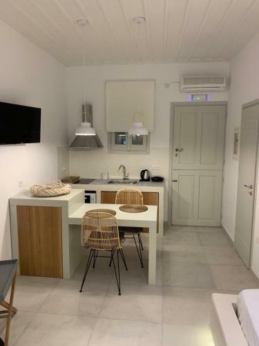 Hotel Astra Studios