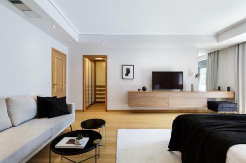 Eos Urban Villa By Upstreet