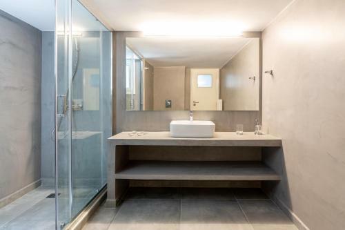 Travellers Hut Apartment In Neos Kosmos