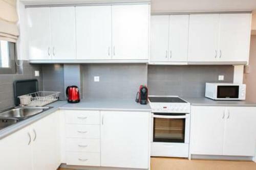 Modern 5th Floor Acropolis View Apartment