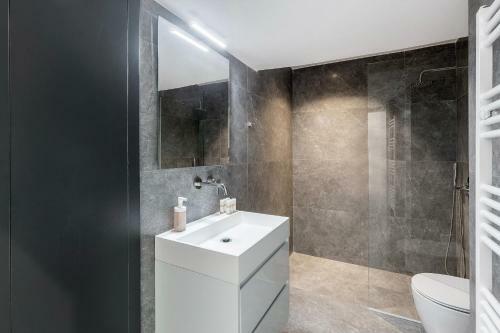 Winsome City Apartment