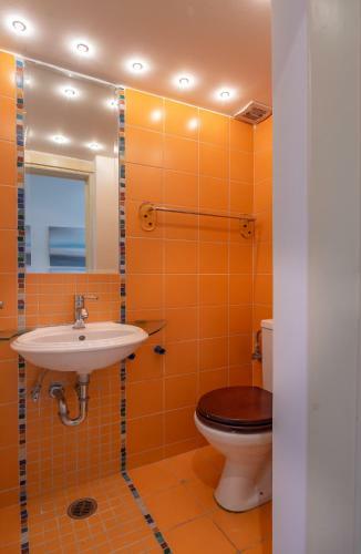 Rhea - Glyfada Sea View Apartment