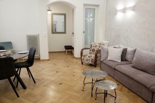 Luxury Three Bedroom Apartment In Kolonaki