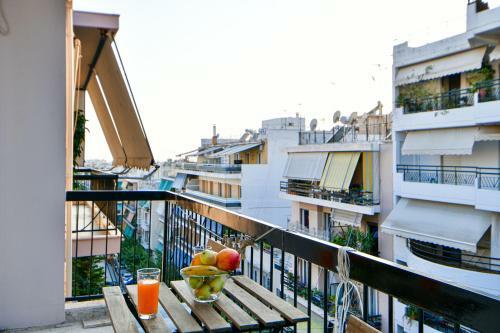 Athenian Sunny Apartment