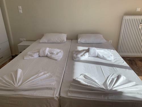 Private Rooms In Spacious Flat Marousi