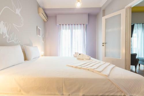 Athens Boutique Apartment By Cloudkeys
