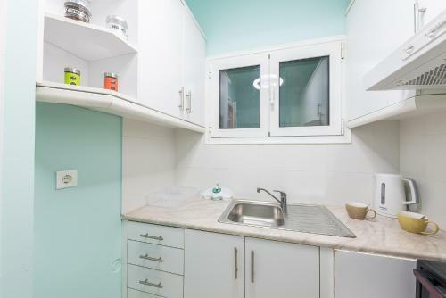 Athens Boutique Apartment By Cloudkeys