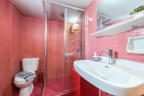 Bright 2 Bed Apartment By Cloudkeys