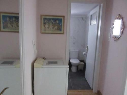 Marion-athenian Style Apartment