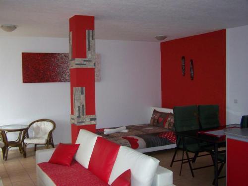 Villa Eros Apartments 2