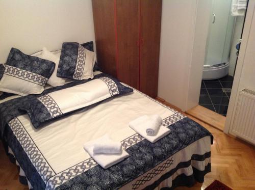 Hostal Viola Apartments
