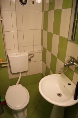 Hostal Viola Apartments