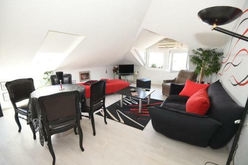 Eke Irin Apartments