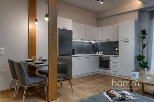 101m� Renovated Apartment In Koukaki