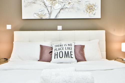 Apartamento Lovely Renovated Studio