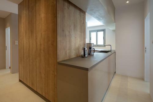 Hippocrates - Faliro Deluxe Apartment