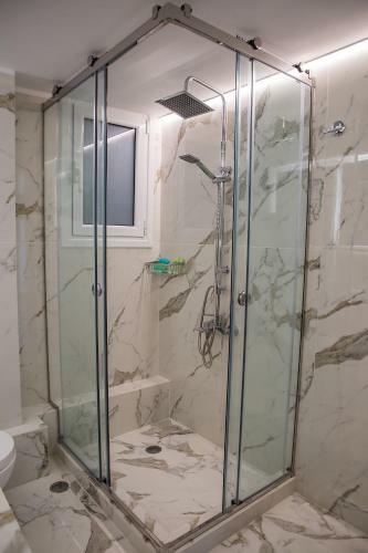 Amazing Apartment In Glyfada Center