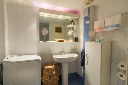 Romantic Apartment Near Acropolis