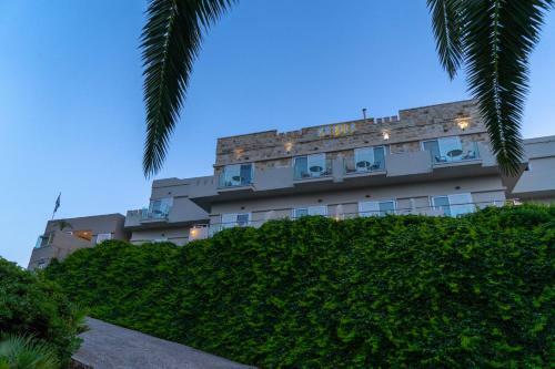 Abella Hotel