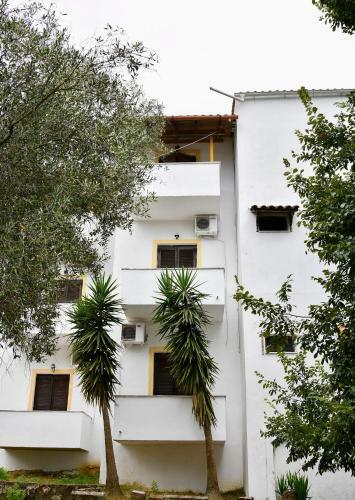 Hostal Corfu Room Apartments,in A Lush Greeness Hill