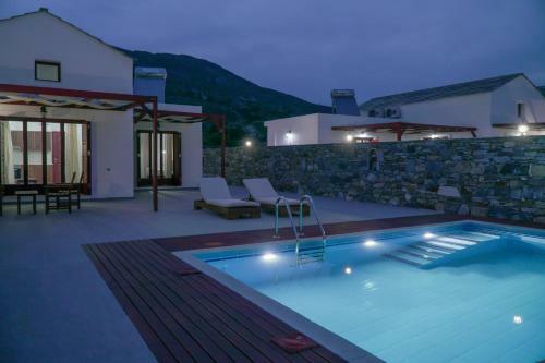 Anefanti Villas